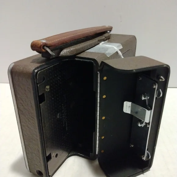 Vtg Bell and Howell video camera. 16 mm FILMO Auto Load. 1940s.